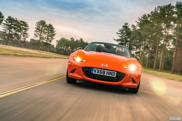 2019 Mazda MX-5 30th Anniversary - фотография 3 из 40