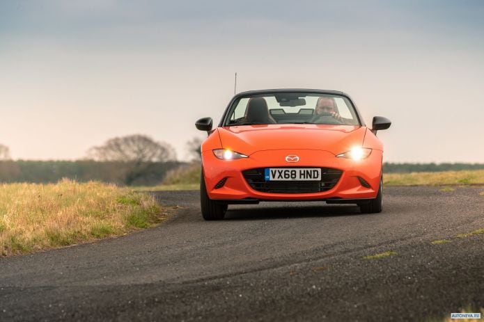 2019 Mazda MX-5 30th Anniversary - фотография 8 из 40