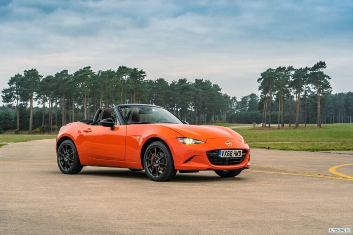 2019 Mazda MX-5 30th Anniversary - фотография 12 из 40