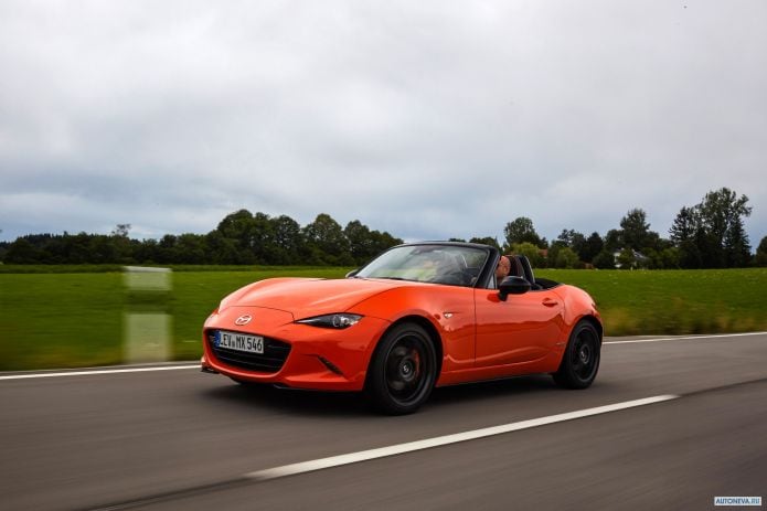 2019 Mazda MX-5 30th Anniversary - фотография 14 из 40