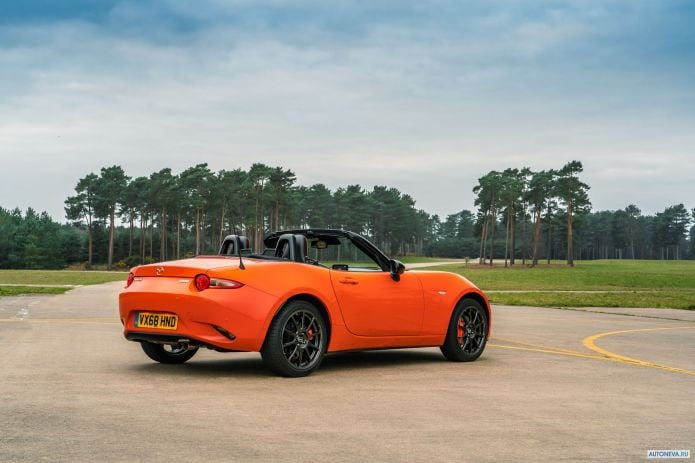 2019 Mazda MX-5 30th Anniversary - фотография 24 из 40