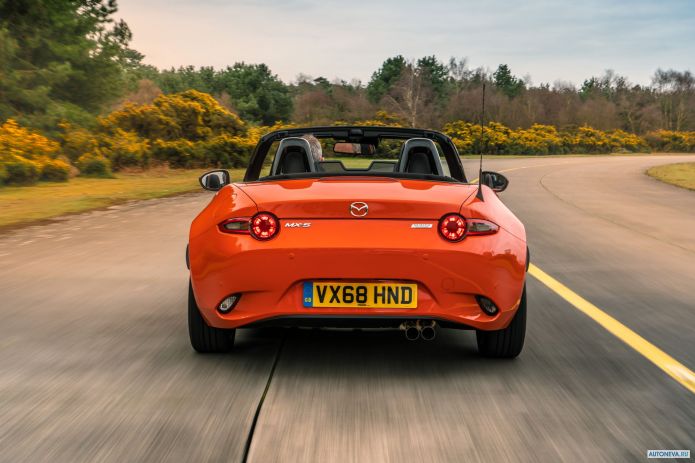 2019 Mazda MX-5 30th Anniversary - фотография 28 из 40