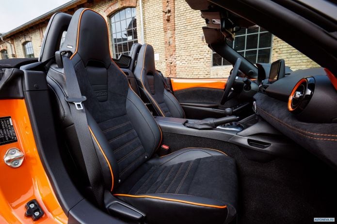 2019 Mazda MX-5 30th Anniversary - фотография 32 из 40