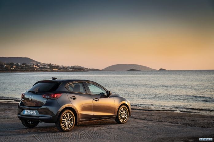 2020 Mazda 2 - фотография 17 из 40
