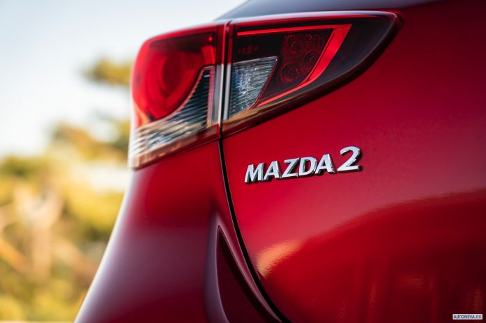 2020 Mazda 2 - фотография 37 из 40