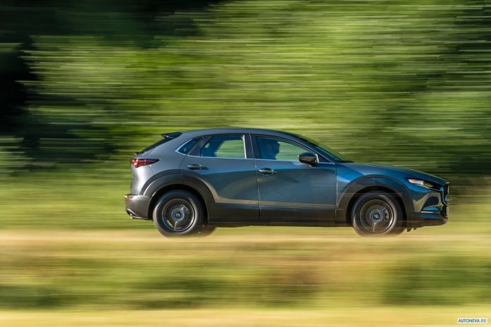 2020 Mazda CX-30 - фотография 18 из 40