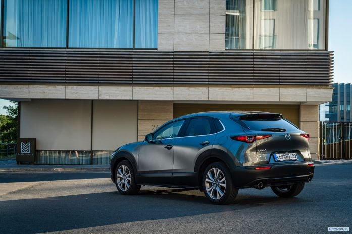 2020 Mazda CX-30 - фотография 23 из 40