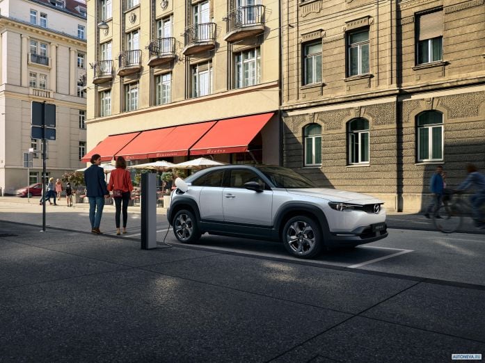 2020 Mazda MX-30 - фотография 2 из 24 2020 Mazda MX-30 - фотография 2 из 24