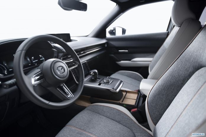 2020 Mazda MX-30 - фотография 14 из 24 2020 Mazda MX-30 - фотография 14 из 24