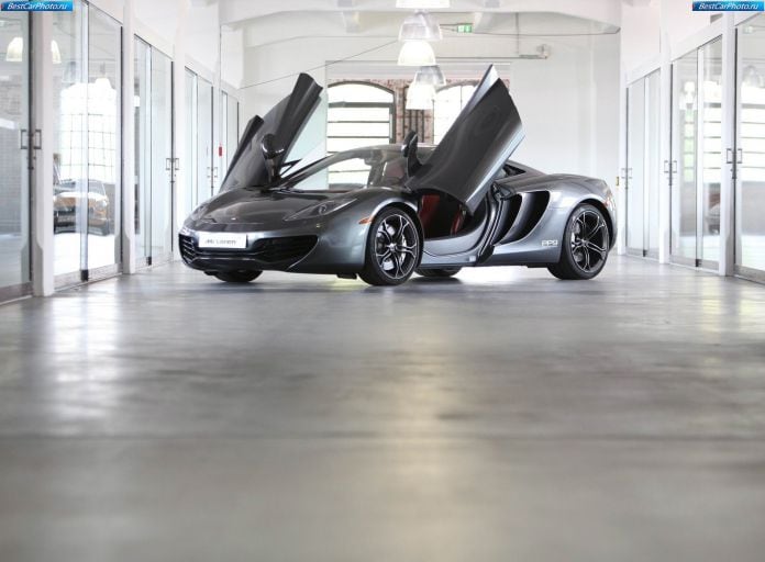 2011 McLaren MP4-12C - фотография 21 из 135 2011 McLaren MP4-12C - фотография 21 из 135