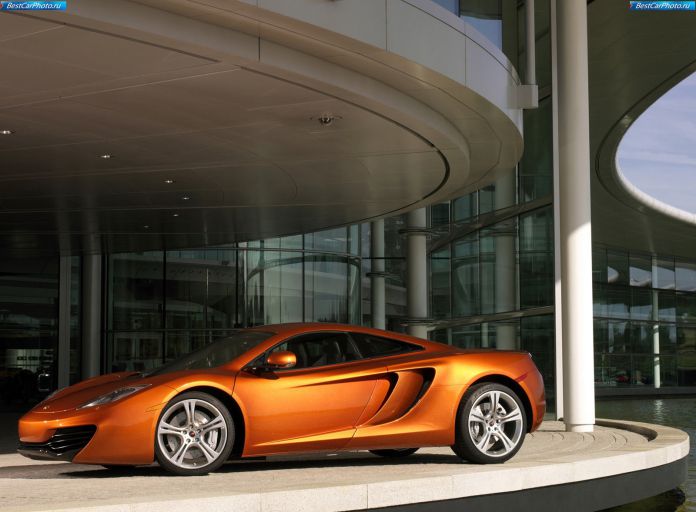 2011 McLaren MP4-12C - фотография 22 из 135