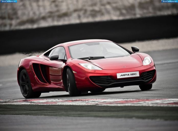 2011 McLaren MP4-12C - фотография 28 из 135