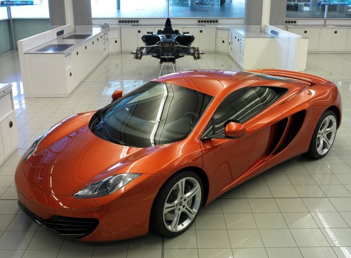 2011 McLaren MP4-12C - фотография 44 из 135