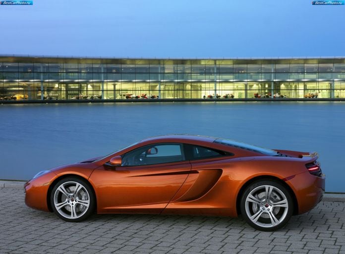 2011 McLaren MP4-12C - фотография 52 из 135