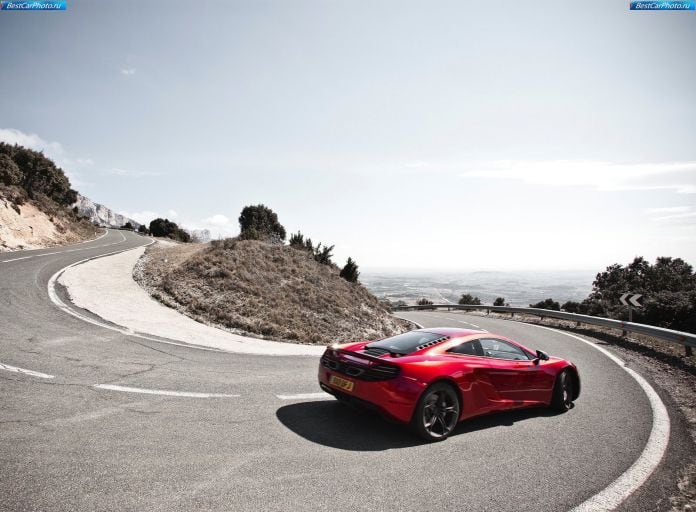 2011 McLaren MP4-12C - фотография 65 из 135 2011 McLaren MP4-12C - фотография 65 из 135