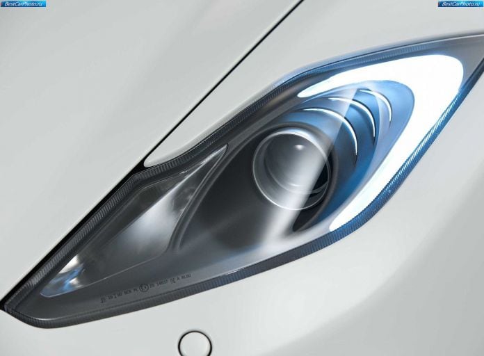 2011 McLaren MP4-12C - фотография 114 из 135 2011 McLaren MP4-12C - фотография 114 из 135