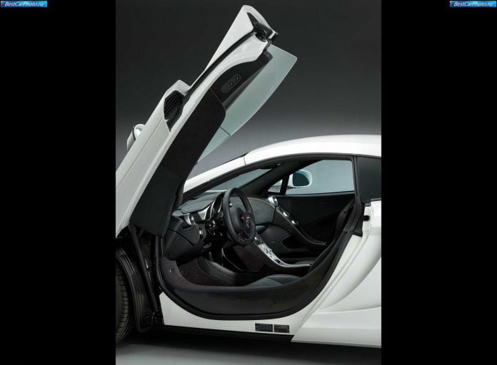 2011 McLaren MP4-12C - фотография 126 из 135 2011 McLaren MP4-12C - фотография 126 из 135