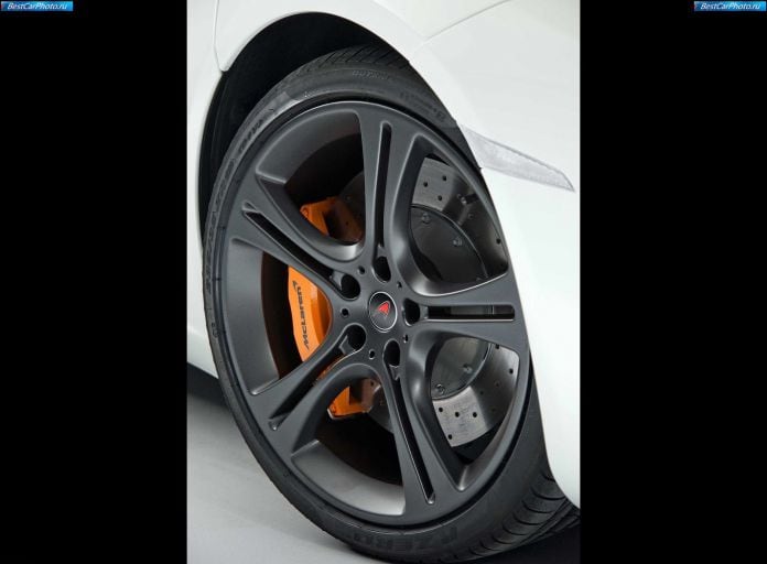 2011 McLaren MP4-12C - фотография 129 из 135 2011 McLaren MP4-12C - фотография 129 из 135