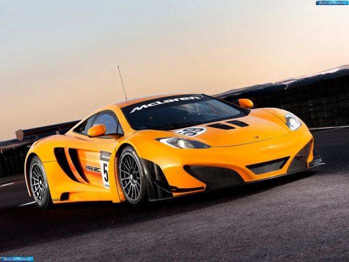 2011 McLaren MP4-12C GT3 - фотография 1 из 39