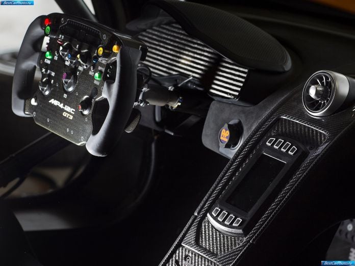 2011 McLaren MP4-12C GT3 - фотография 6 из 39