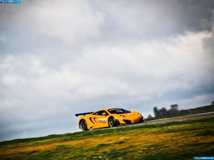 2011 McLaren MP4-12C GT3 - фотография 19 из 39 2011 McLaren MP4-12C GT3 - фотография 19 из 39