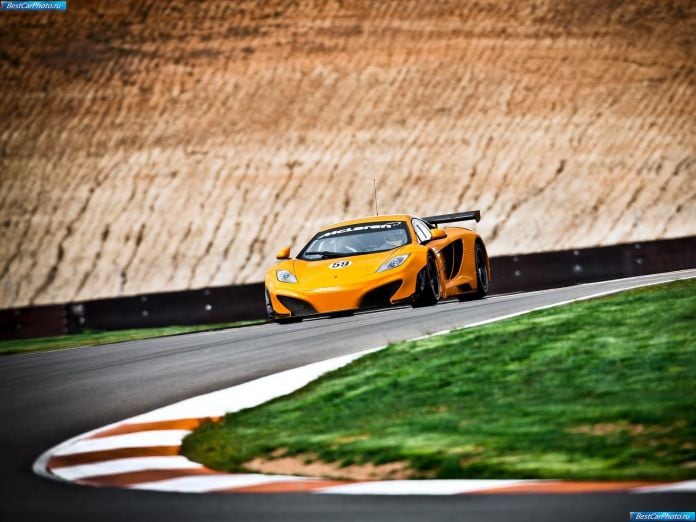 2011 McLaren MP4-12C GT3 - фотография 21 из 39 2011 McLaren MP4-12C GT3 - фотография 21 из 39