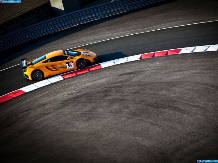 2011 McLaren MP4-12C GT3 - фотография 24 из 39 2011 McLaren MP4-12C GT3 - фотография 24 из 39