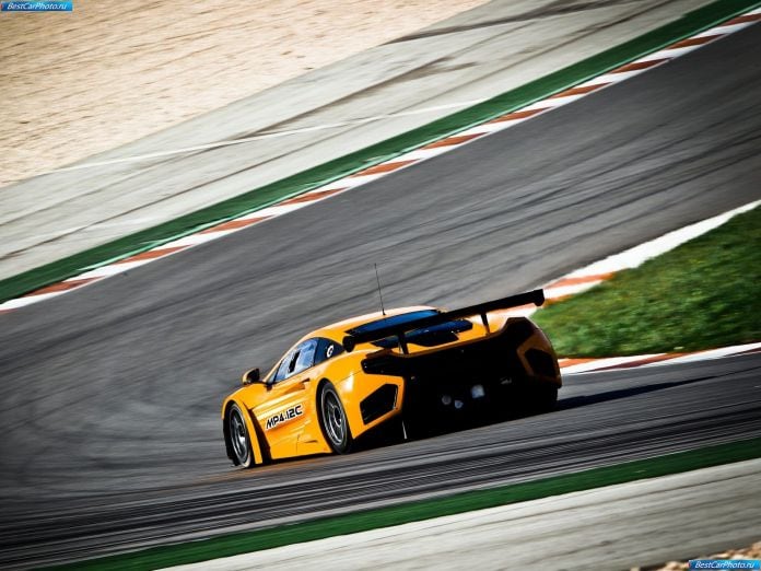 2011 McLaren MP4-12C GT3 - фотография 26 из 39 2011 McLaren MP4-12C GT3 - фотография 26 из 39