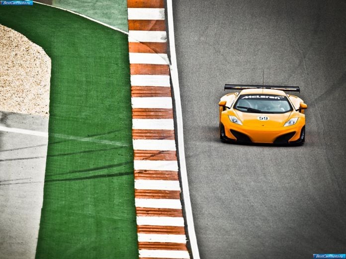 2011 McLaren MP4-12C GT3 - фотография 31 из 39 2011 McLaren MP4-12C GT3 - фотография 31 из 39