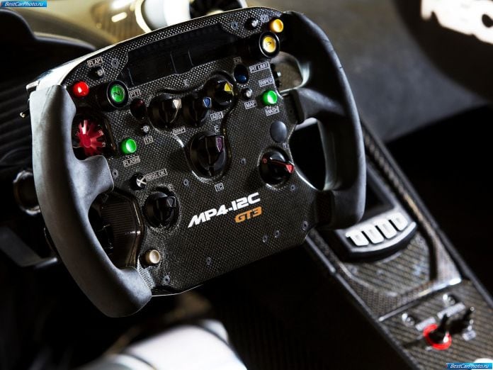 2011 McLaren MP4-12C GT3 - фотография 35 из 39 2011 McLaren MP4-12C GT3 - фотография 35 из 39
