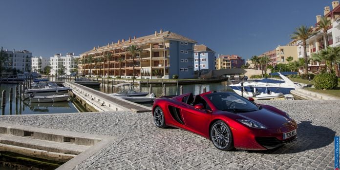 2012 McLaren MP4-12C Spyder - фотография 4 из 148 2012 McLaren MP4-12C Spyder - фотография 4 из 148