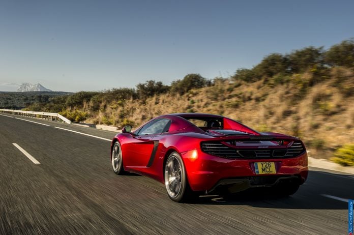 2012 McLaren MP4-12C Spyder - фотография 11 из 148 2012 McLaren MP4-12C Spyder - фотография 11 из 148