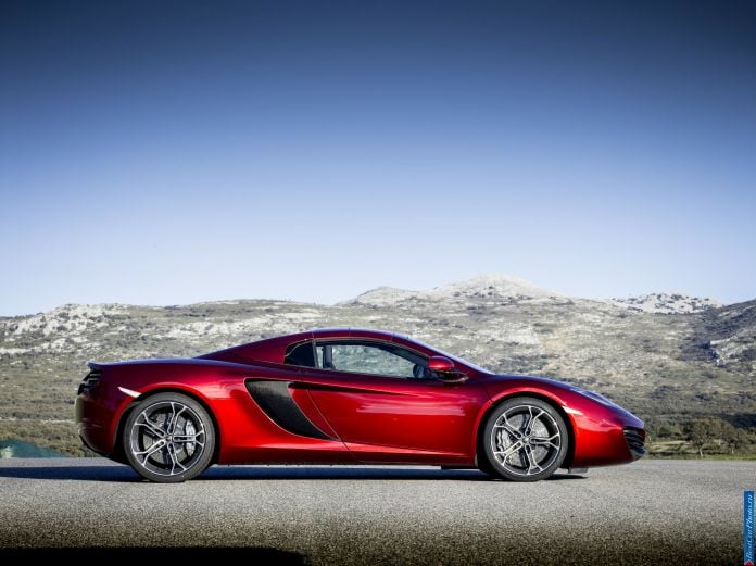 2012 McLaren MP4-12C Spyder - фотография 13 из 148
