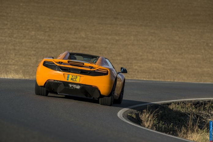 2012 McLaren MP4-12C Spyder - фотография 40 из 148 2012 McLaren MP4-12C Spyder - фотография 40 из 148
