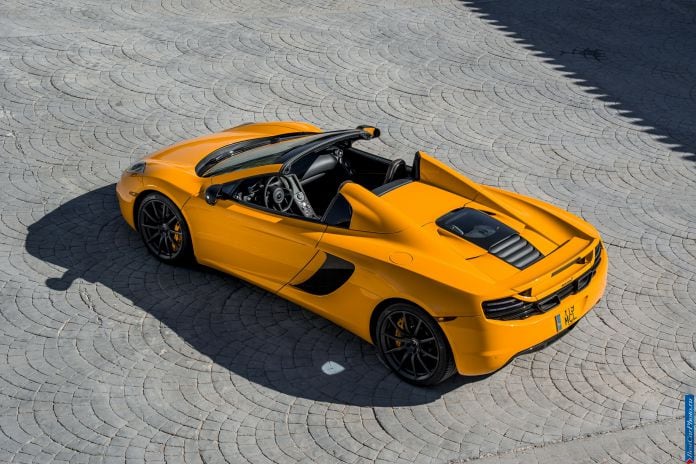 2012 McLaren MP4-12C Spyder - фотография 46 из 148
