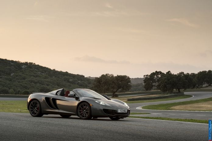 2012 McLaren MP4-12C Spyder - фотография 109 из 148 2012 McLaren MP4-12C Spyder - фотография 109 из 148