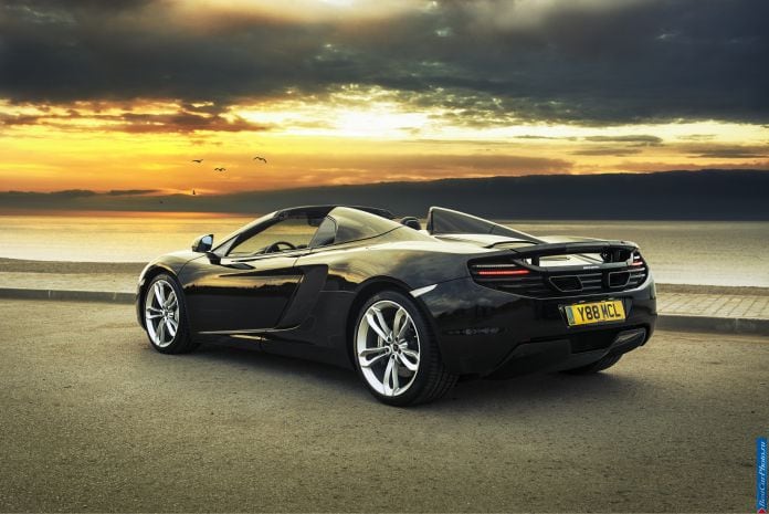 2012 McLaren MP4-12C Spyder - фотография 111 из 148 2012 McLaren MP4-12C Spyder - фотография 111 из 148