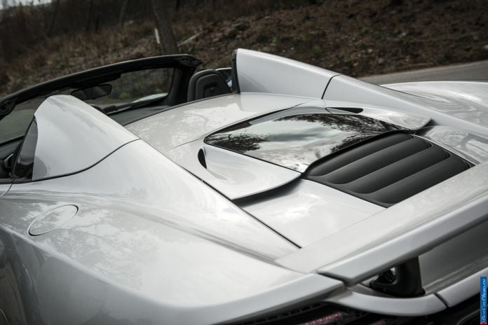 2012 McLaren MP4-12C Spyder - фотография 130 из 148