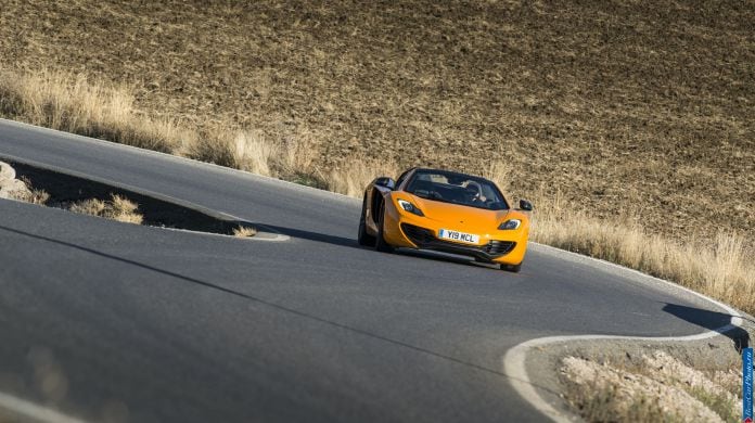 2012 McLaren MP4-12C Spyder - фотография 143 из 148