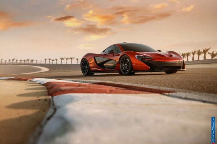 2014 McLaren P1 - фотография 29 из 63