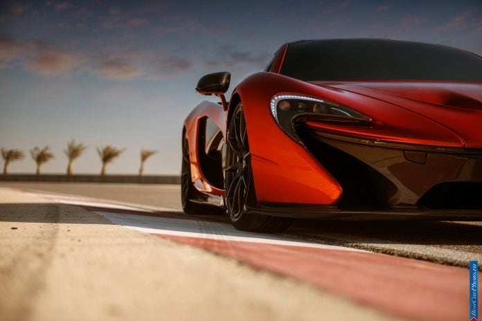 2014 McLaren P1 - фотография 38 из 63