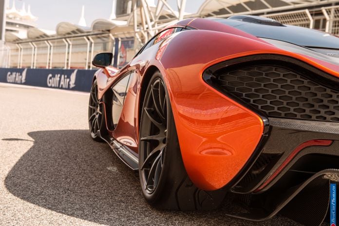 2014 McLaren P1 - фотография 39 из 63