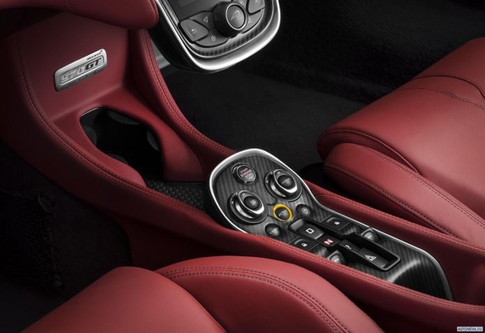 2016 McLaren 570GT - фотография 14 из 18