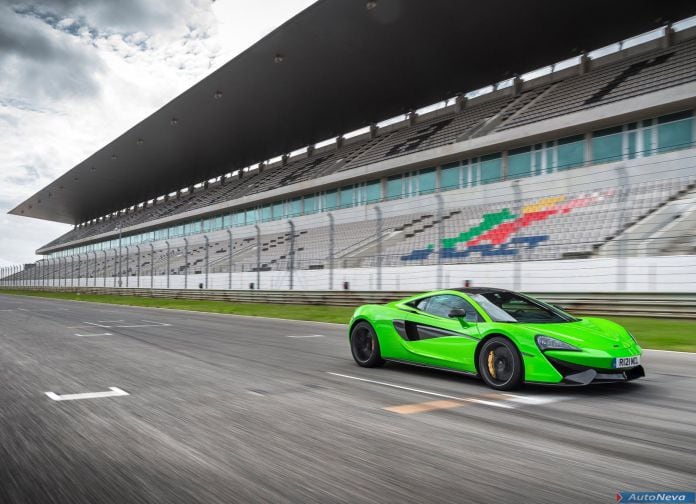 2016 McLaren 570s Coupe - фотография 40 из 187 2016 McLaren 570s Coupe - фотография 40 из 187