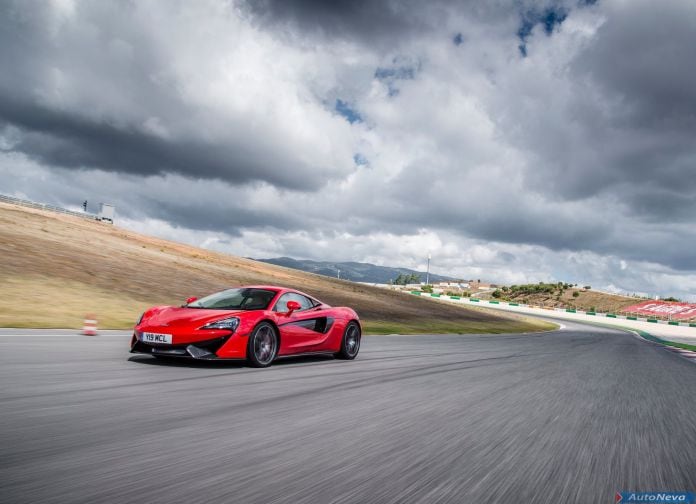 2016 McLaren 570s Coupe - фотография 44 из 187 2016 McLaren 570s Coupe - фотография 44 из 187