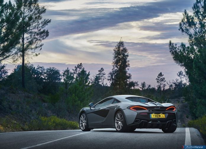 2016 McLaren 570s Coupe - фотография 71 из 187