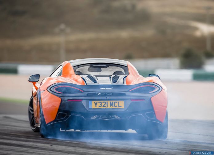2016 McLaren 570s Coupe - фотография 94 из 187 2016 McLaren 570s Coupe - фотография 94 из 187