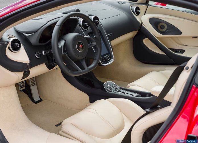 2016 McLaren 570s Coupe - фотография 141 из 187 2016 McLaren 570s Coupe - фотография 141 из 187