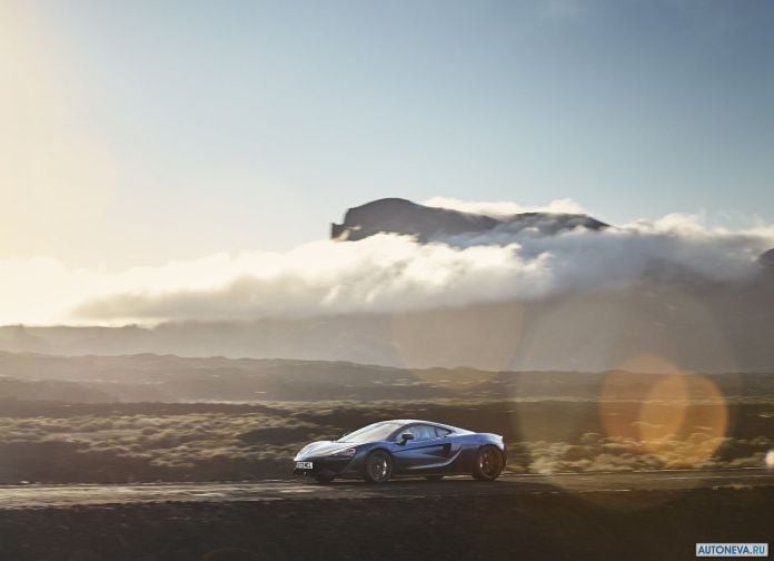 2017 McLaren 570GT - фотография 17 из 113