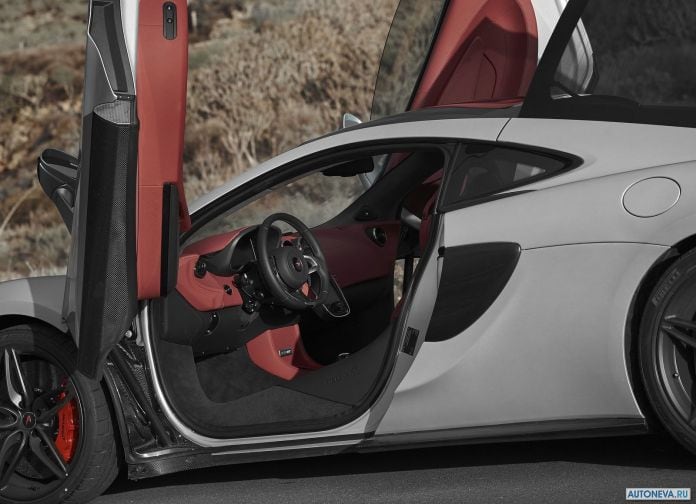 2017 McLaren 570GT - фотография 81 из 113